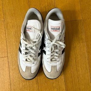 ADIDAS SAMBAS SIZE 9 MEN/10.5 WOMEN